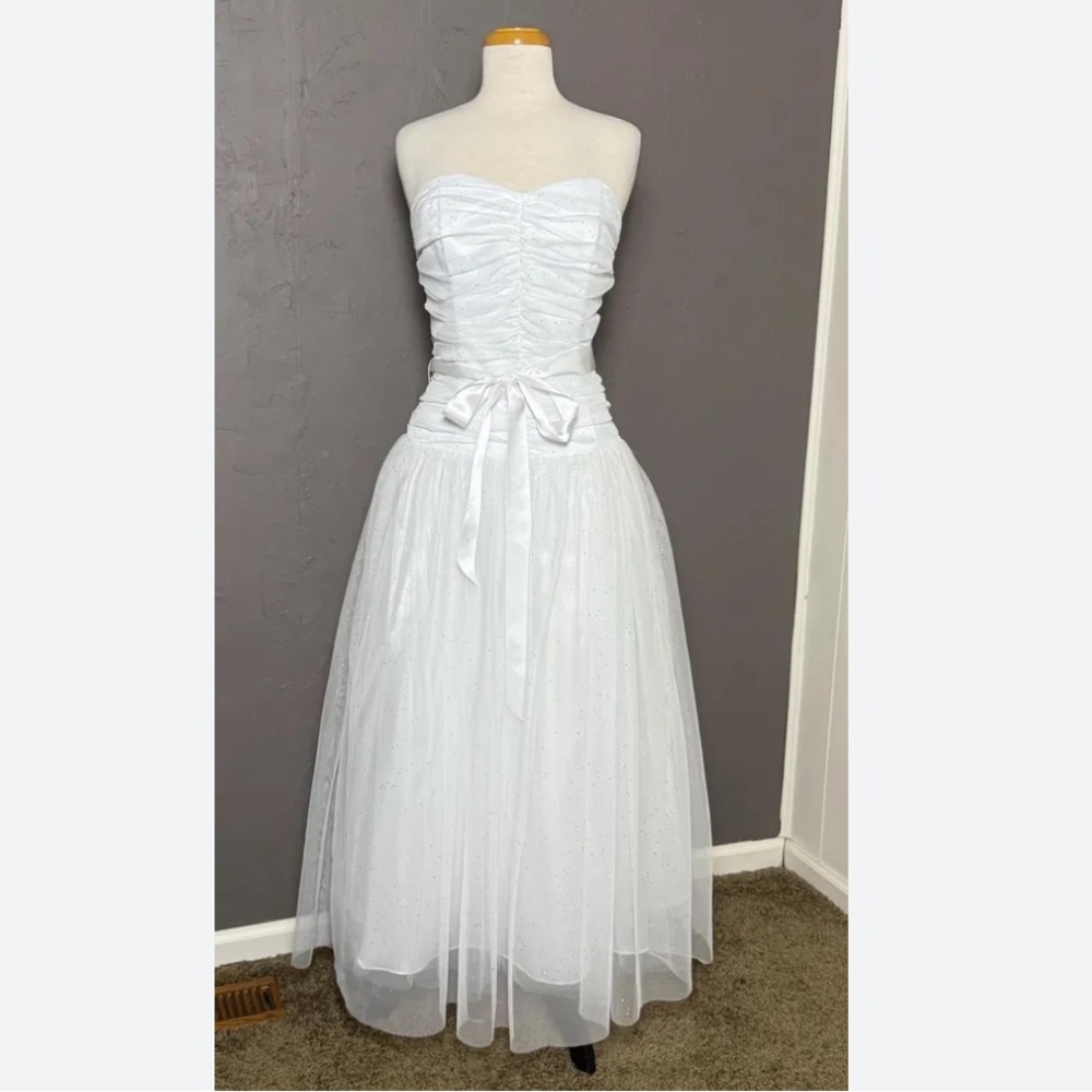 Gunne Sax Jessica McClintock Strapless White tulle glitter maxi dress